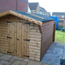 Garden sheds and playhouses in Hull